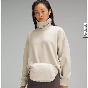 Lululemon Everywhere Belt Bag